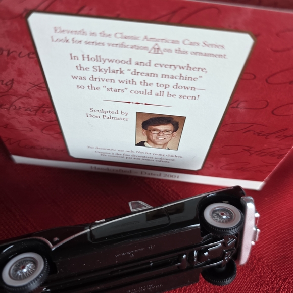 Hallmark Keepsake 1953 Buick Roadmaster Skylark Ornament - Black and White - Picture 3 of 3